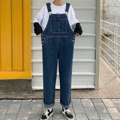 Jeans-Latzhose in großer Oversize-Größe